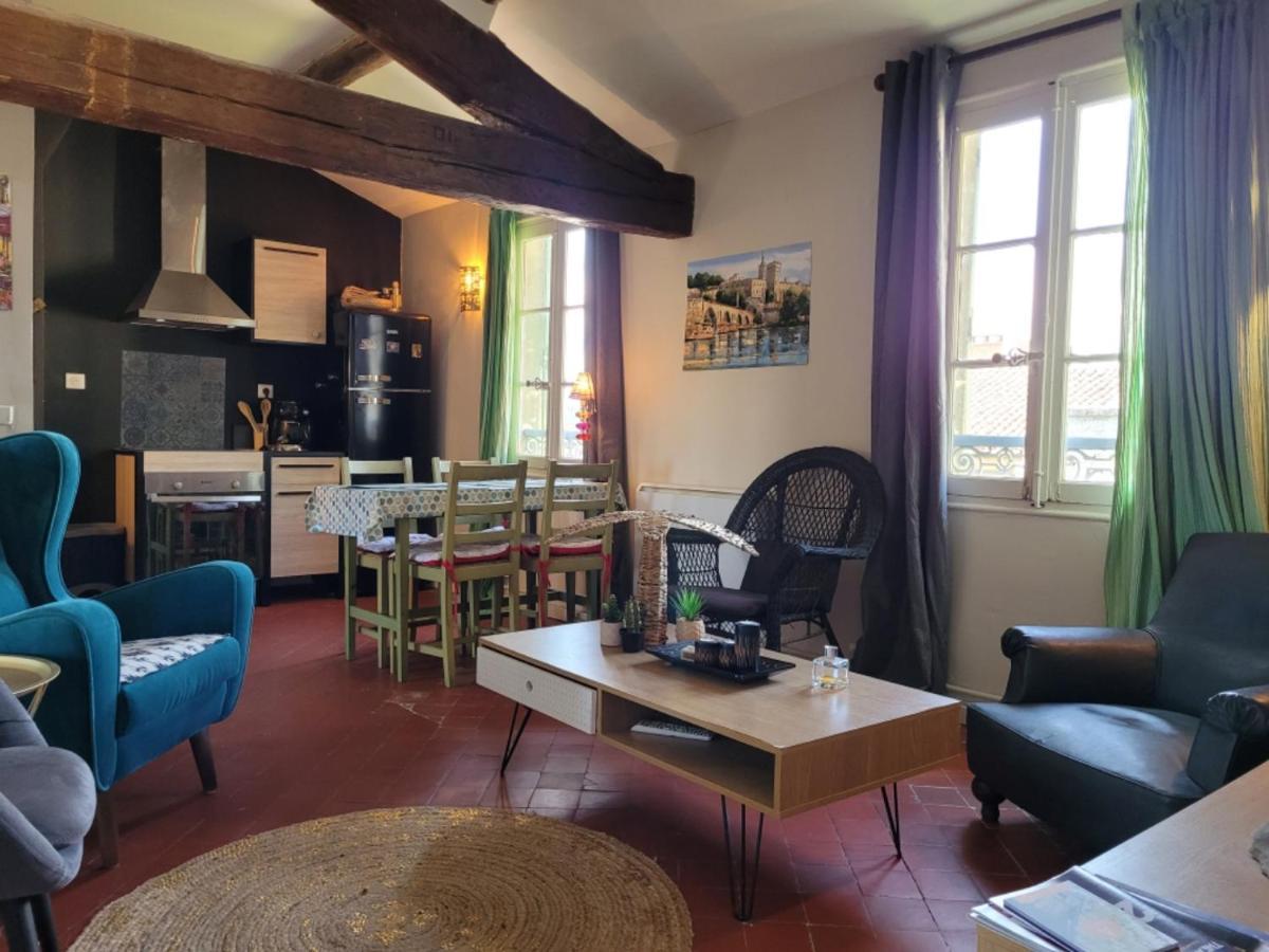Un Nid Sur Les Toits Face Au Palais Des Papes Appartement Avignon Buitenkant foto