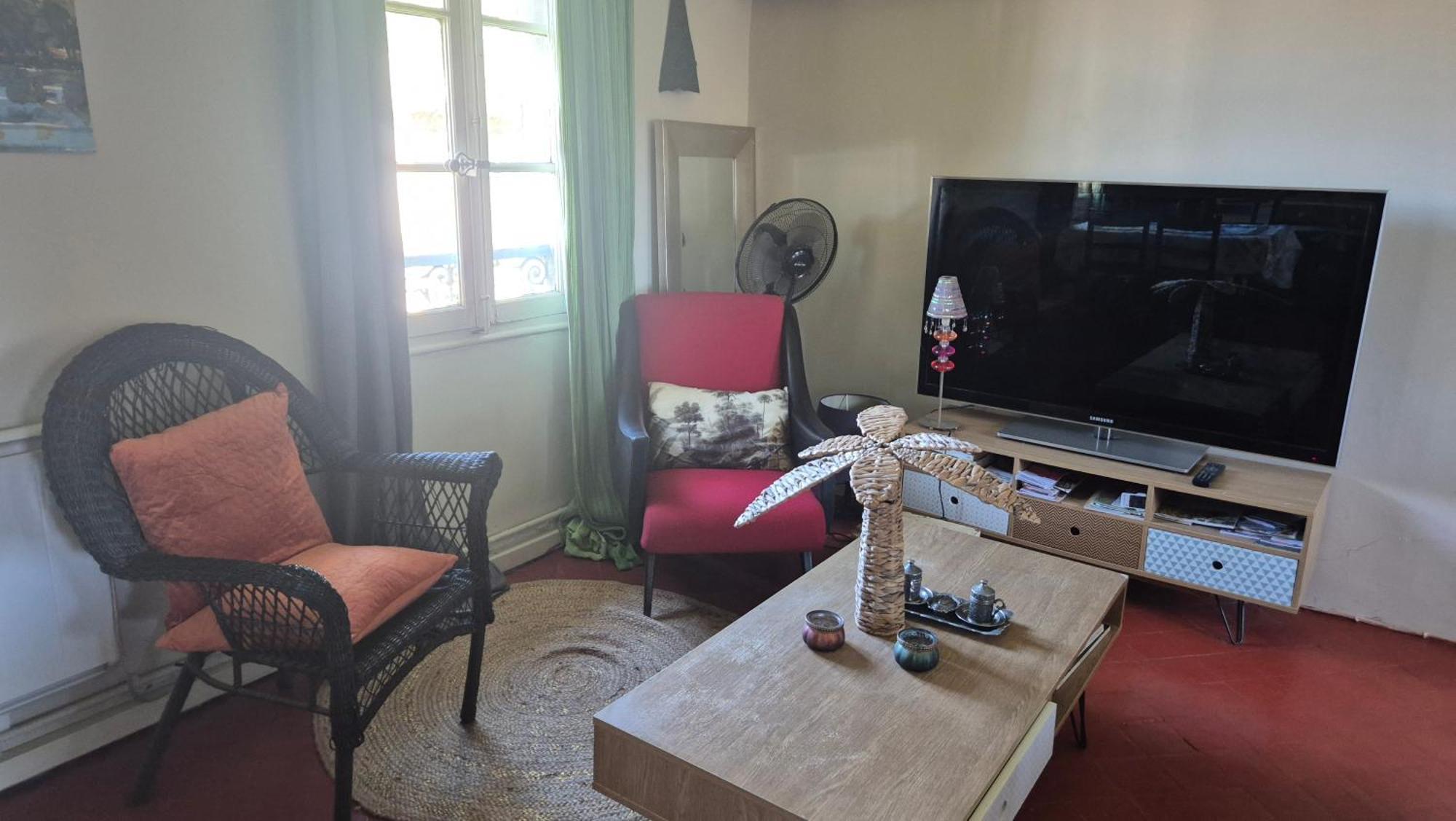 Un Nid Sur Les Toits Face Au Palais Des Papes Appartement Avignon Buitenkant foto
